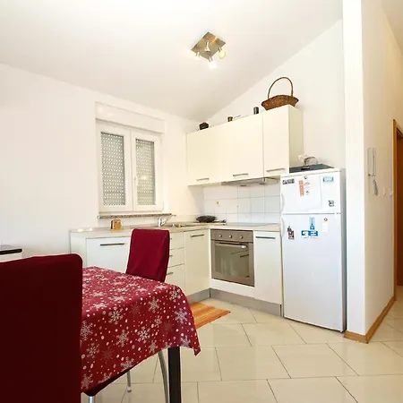 Fuer 4 Personen Ca 54 Qm In Fazana-surida, Istrien Istrische Riviera Valbandon