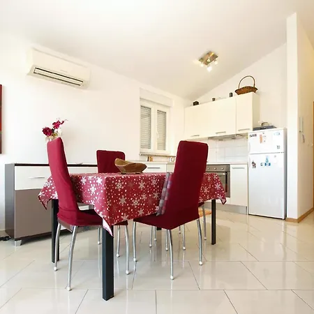 Fuer 4 Personen Ca 54 Qm In Fazana-surida, Istrien Istrische Riviera Valbandon