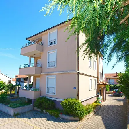 Fuer 4 Personen Ca 54 Qm In Fazana-surida, Istrien Istrische Riviera *